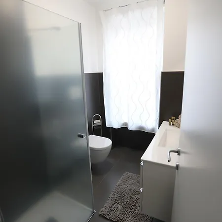 Apartament Casa Magenta - 2 *